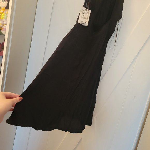 Zara Backless Black Silky Halter Dress - Picture 5 of 7